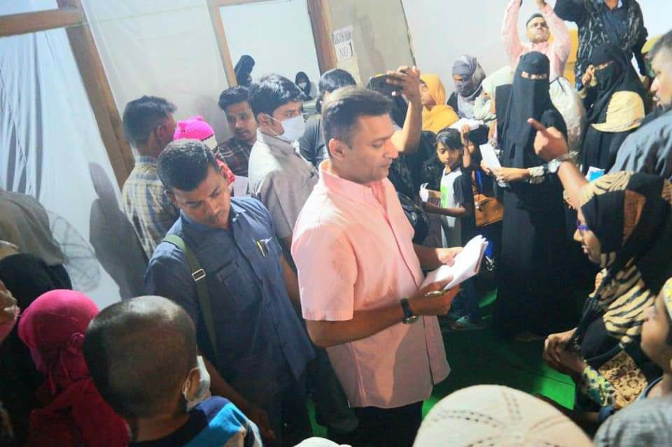 aimim_national's tweet photo. AIMIM Floor Leader Akbaruddin Owaisi organised Free Health camp for the people affected due to the floods in Barkas Salala https://t.co/FhR0SiWhsC