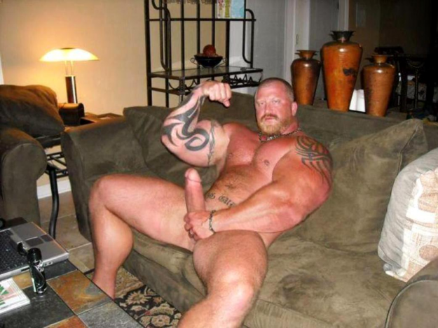 More beefy muscle: http://beefymuscle.com #beefy #massive #muscledaddy.
