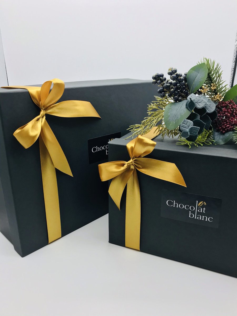 The perfect corporate gift. A Chocolat blanc luxury chocolate hamper, beautifully packaged in our signature black box. <a href="/chocblanc/">Chocolat blanc </a> #corporategift