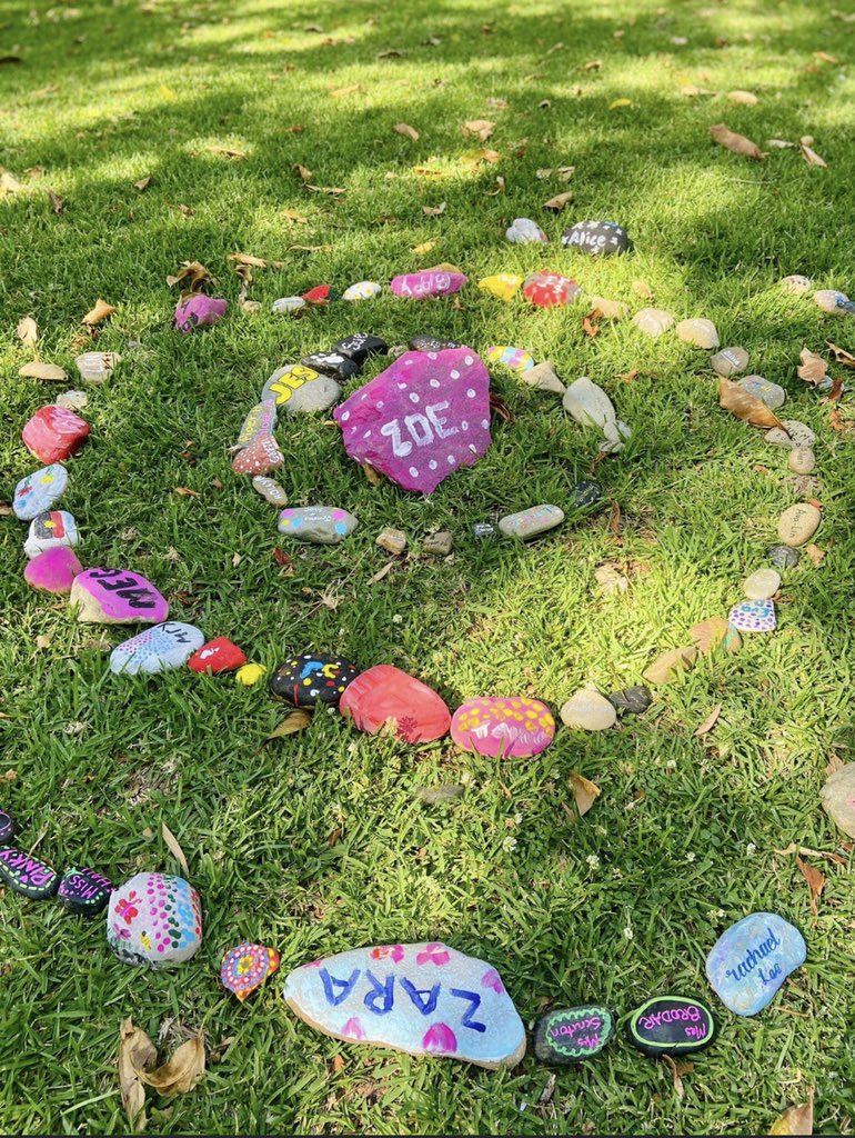 S_Upasiri's tweet photo. A yarning circle created by our Middle School girls @StHildasQld to connect with country #NAIDOC2020 #girlseducation #inspiringyoungwomen https://t.co/yKC5qg7N1Q