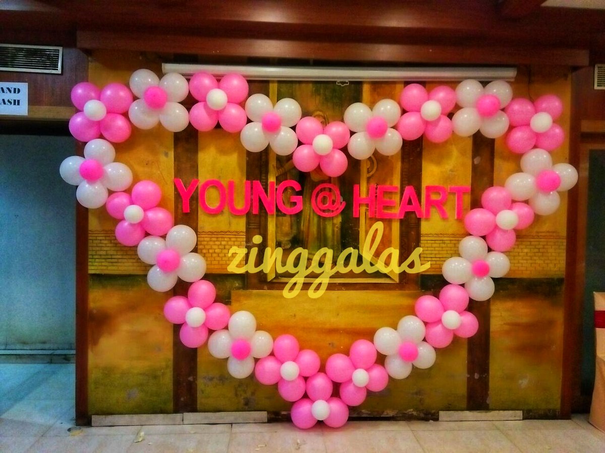 zinggalas's tweet photo. We are experts in planning surprise parties too! Have a look at some snaps of birthday surprise balloon decorations done by us. Visit us at https://t.co/o578MAn2JR

#ZingGalas #PartyHaqSe #EventManagement #Wedding #Birthday #HouseThemeParties #CelebrationForAll https://t.co/x0iM1MP9pX