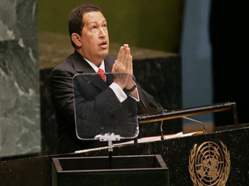 En 2006 lors de son discours au siège de l'ONU, Hugo Chávez président du Venezuela déclare en faisant allusion au discours de George Bush la veille : "Hier le diable en personne se tenait ici, ça sent encore le souffre, protège nous seigneur" avant de faire un signe de croix.
