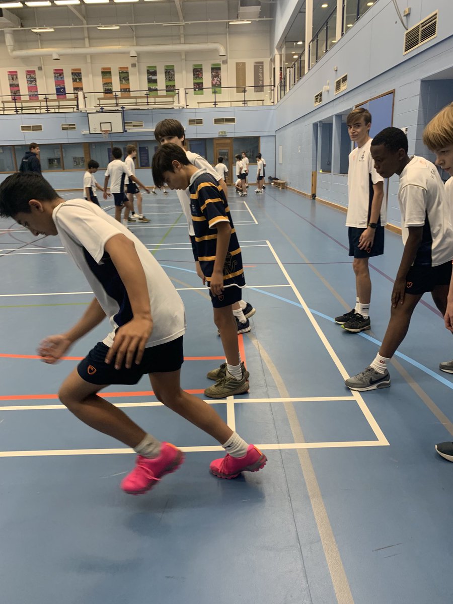 WhitgiftSport's tweet image. Students in our PE program learn how to move physically to support the technical and tactical development in our Games program. Better movers + higher engagement = more 😃. #ThursdayThoughts #movementforall