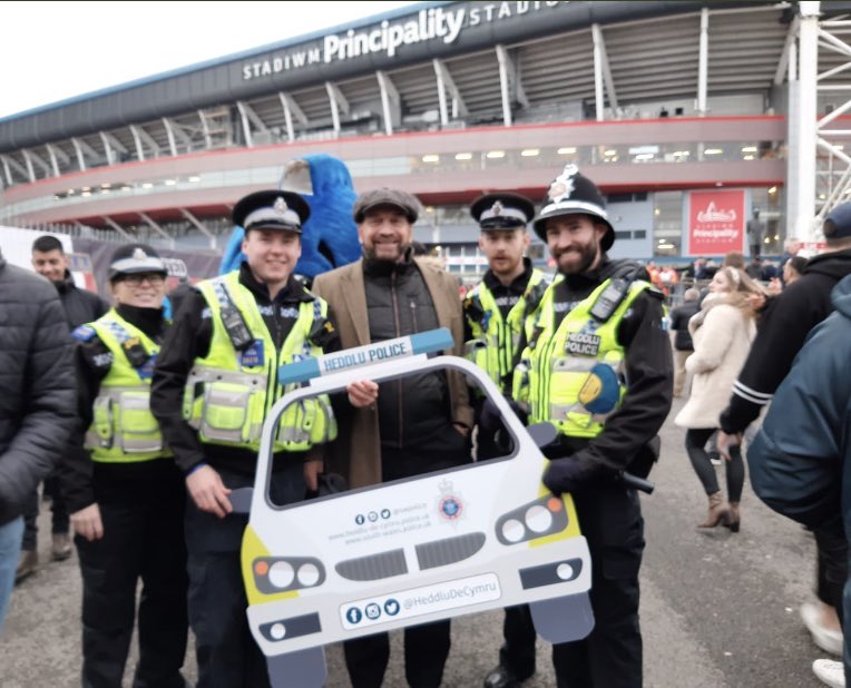 InspGHughes's tweet photo. 👀 #ThrowBackThursday 👀
#OpCosmos was our knife crime awareness campaign in #Roath + #Cathays in Nov ‘19
Current restrictions means we’re not able to replicate everything this year but our message remains the same
‼️Severe consequences‼️
See it 🤔
Report it ✅
#OpSceptre https://t.co/XQXMNZS8Ws