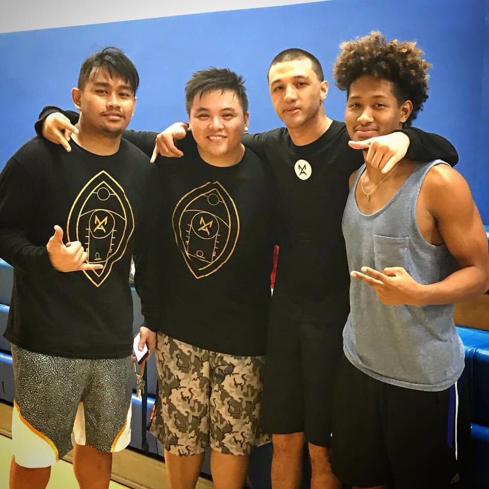 ingrind_wetrust's tweet photo. #Throwback to the 4AM crew balling up at Harvest! Other apparel option &amp; colors on our site! Shipped directly to you. #GrindTeam #LimitedTime
Link in bio / visit: https://t.co/qvDyaz13uR https://t.co/cSqDlRQCVa