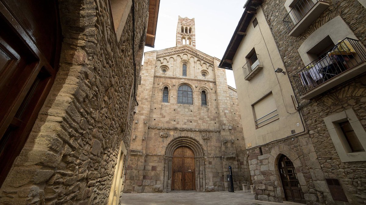 viurearural's tweet photo. Has pensat mai viure al #Pirineu, a les comarques de l'Alt Urgell o la Cerdanya? #alturgell #lacerdanya #viurearural #repoblem #catalunyarural
Si vols assessorament directe per fer el pas t'has de dirigir a la seva antena d'acollida:
☎️973 35 57 98
📩cauc@cauc.cat https://t.co/5eZKt6shb4