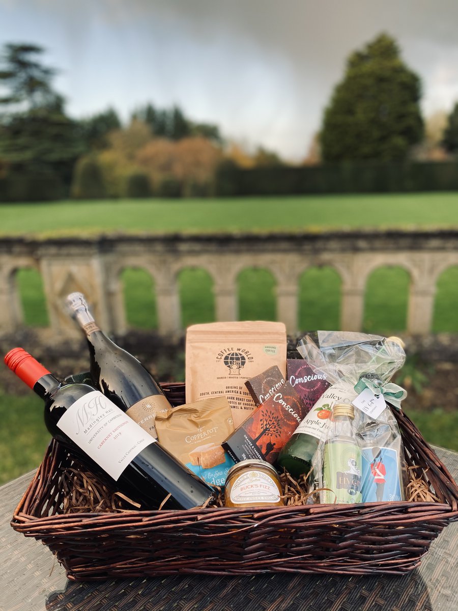 Christmas Gift Hamper now available, featuring a selection of treats including prosecco and chocolate (what's not to like!) Order today madingleyhall.co.uk/home-delivery-…  (Delivery to local villages and some central Cambridge postcodes)