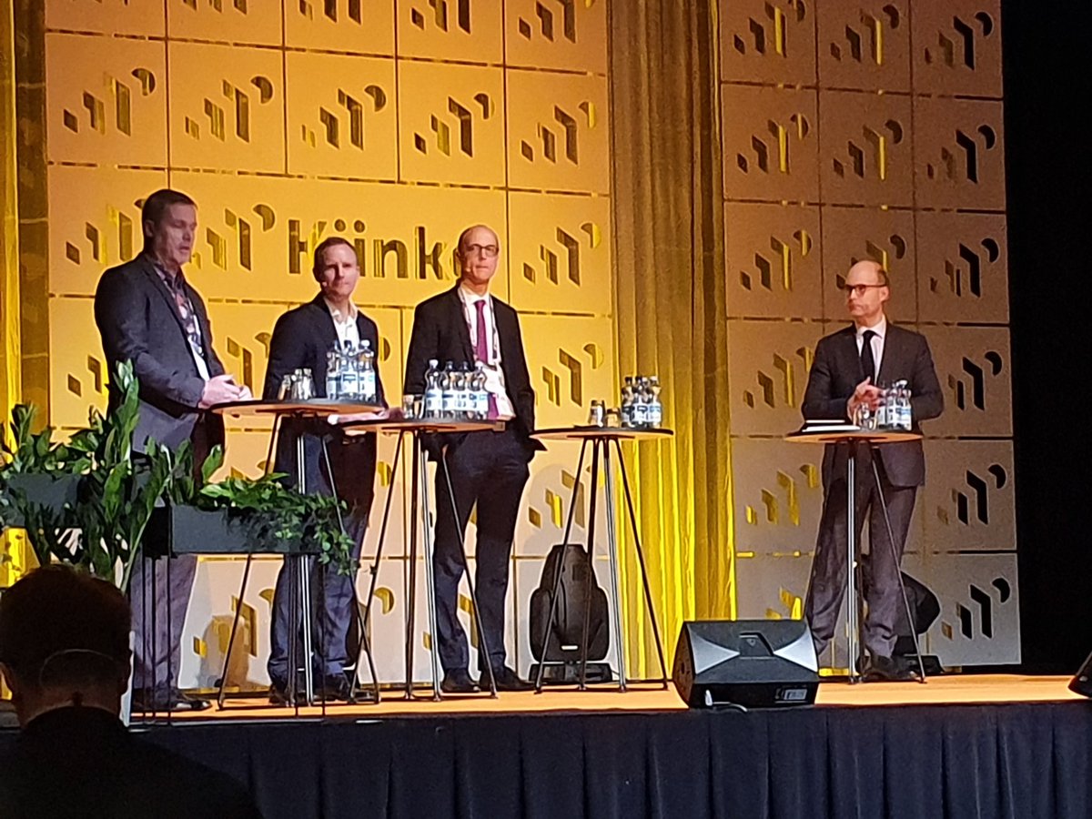 Kiinteistömarkkinoilla edelleen hyvä tilanne koronasta huolimatta. Kassavirta hyvin vakaata ja pääomia on tarjolla. Toimistoissa varattavien työpisteiden ennakoidaan vähentyvän, mutta työpisteet vastavuoroisesti tulevat olemaan tilavampia. #vuosiseminaari2020