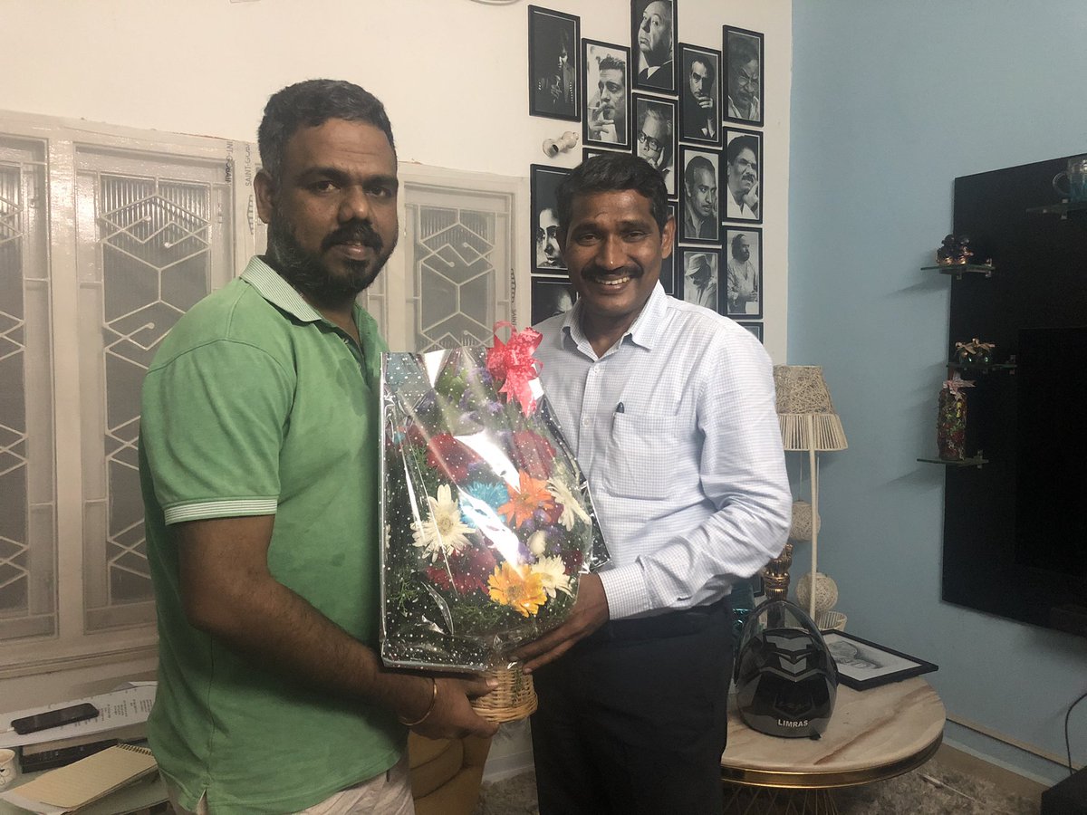 VanniArasu_VCK's tweet photo. Zee தமிழ் தொலைக்காட்சியின் தலைமை இயக்குனர் திரு.தமிழ்தாசன் அவர்களுக்கு விடுதலைச்சிறுத்தைகள் சார்பில் இனிய தாலாட்டு நாள் வாழ்த்துகள் 
@ZeeTamil 
#தமிழ்போல்வாழ்க.... https://t.co/72aIybi6O4