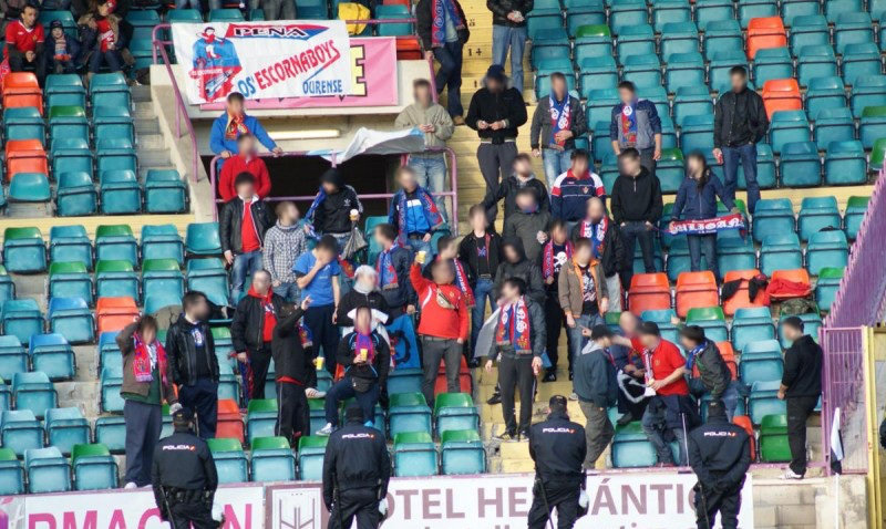 Fai 8 anos que andabamos por Salamanca seguindo ao noso C.D. Ourense, que se enfrontaba á tamén extinta U.D. Salamanca, nun partido correspondente á 2ª división B á que estamos seguros de que algún día VOLTAREMOS!