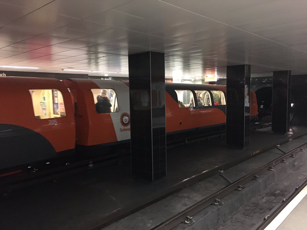 SimonZev's tweet photo. DAY241: 31/05/2019 next, thereโs no #ScotrailAdventure without a trip on @GlasgowSubway or #ClockworkOrange. I headed underground at St Enoch where a 1970s era Met-Cam unit arrives before another from one of the tiny tiny tunnels! #Subway #TinyTrain
#CoronaAlone #CoronaLockdown https://t.co/Zt54FQTA8K