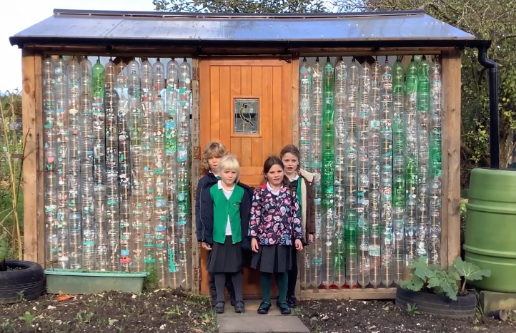 PashleyDown's tweet photo. 3 years ago we had a vision for a 100% recycled #bottlegreenhouse. ♻️This year we were invited to show how we did just that at  #VirtualFestivaloftheenvironment #makingnaturalhistory Watch our film and have a go at making your own ♻️💚🌎#reducereuserecycle https://t.co/x9ilgoiB7c https://t.co/qPlrN4CMBK