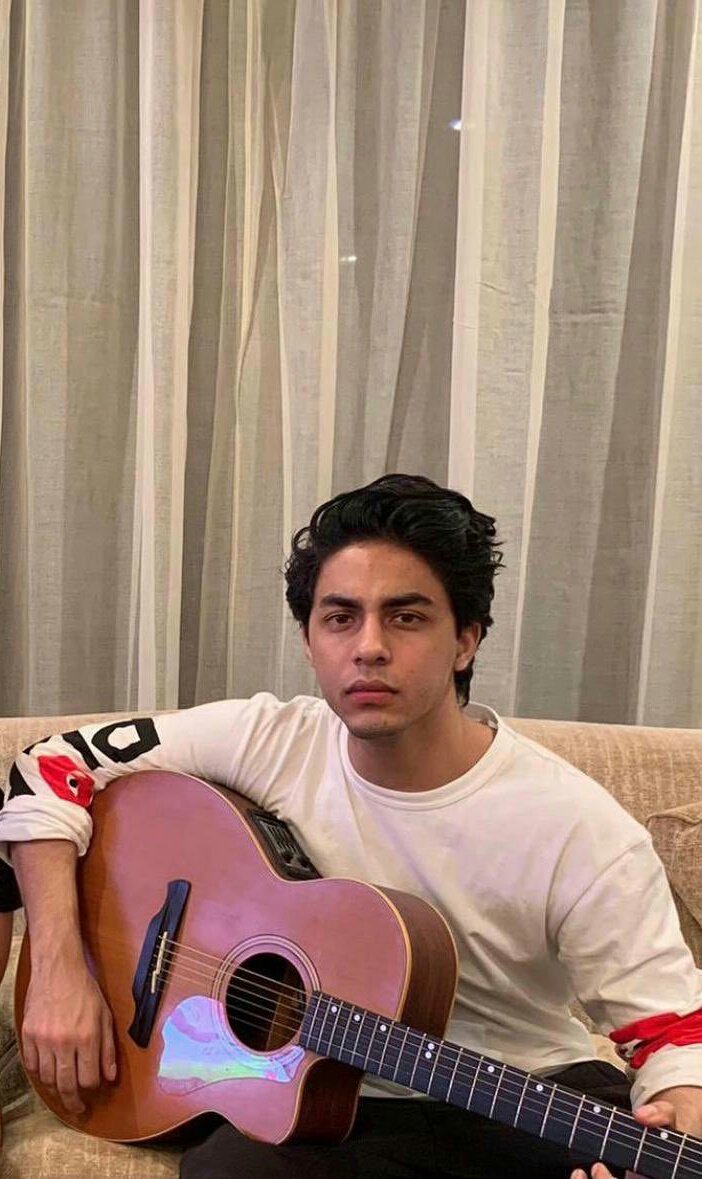 Арьян это. Арьян кхан фото. Арьян кхан фото. Арьян кхан фото. Арьян это.