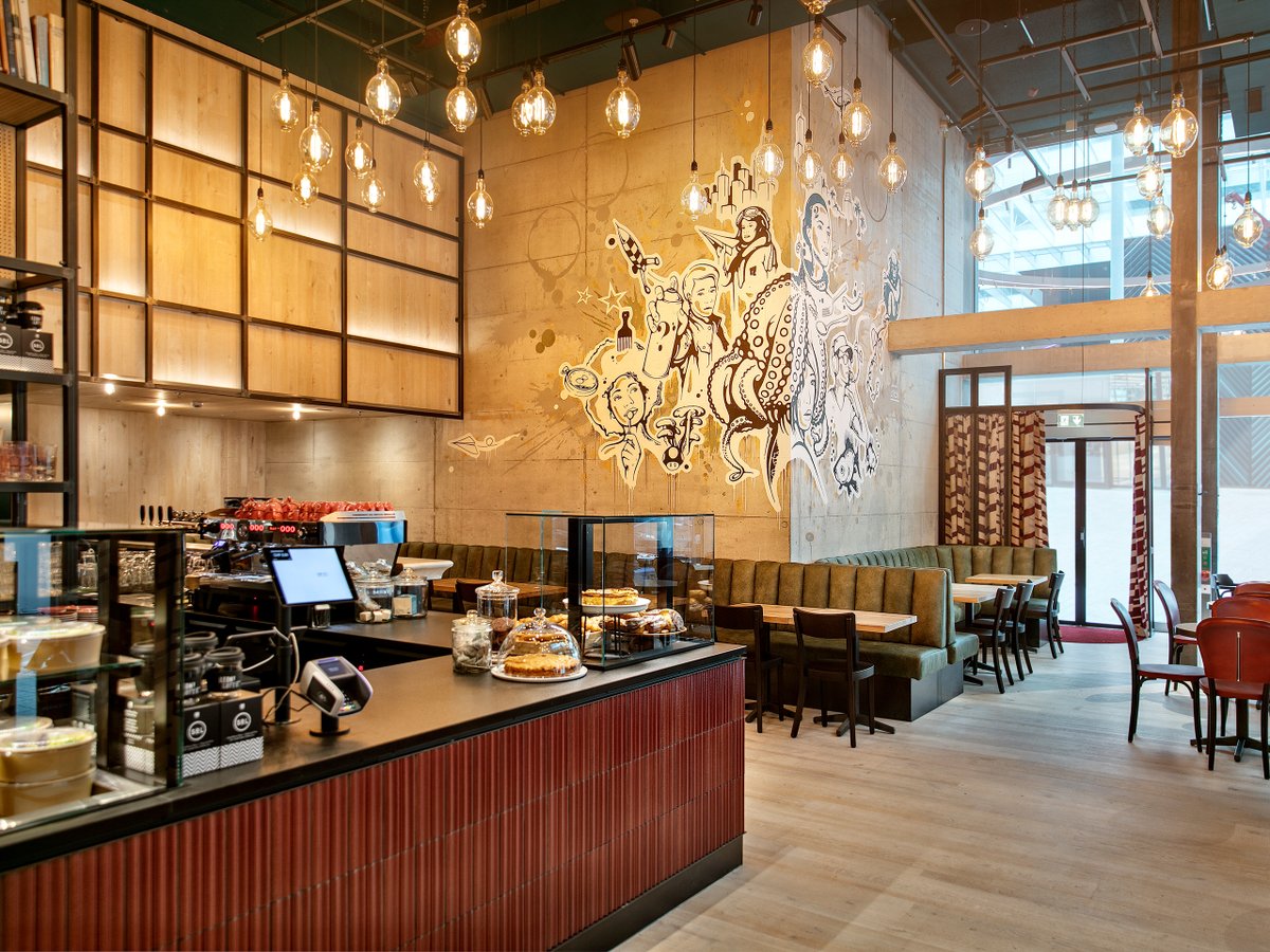 zrh_airport's tweet photo. New at the Circle for all food lovers: Discover food around the world at Leon’s Loft where you can look forward to gourmet burgers, salads and a variety of delicious bowls at Leon’s Loft. See you soon!
#circleopening #circlezurichairport #circlenowopen https://t.co/Asp2oImI6q