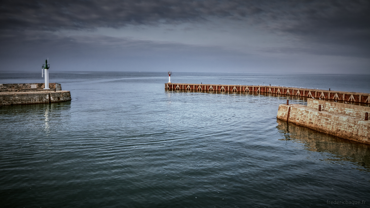 FredericBaque's tweet photo. "L'entrée du port II"
#nouvelleaquitaine #iledere #charentemaritime #ilederé #saintmartinderé #ocean #atlantique #phare #lighthouse
#chenal #jetee #so_photo
#sudouest_photographie #sudouest_focus_on #sudouest
#canonfrance https://t.co/NAgLCvfwPM