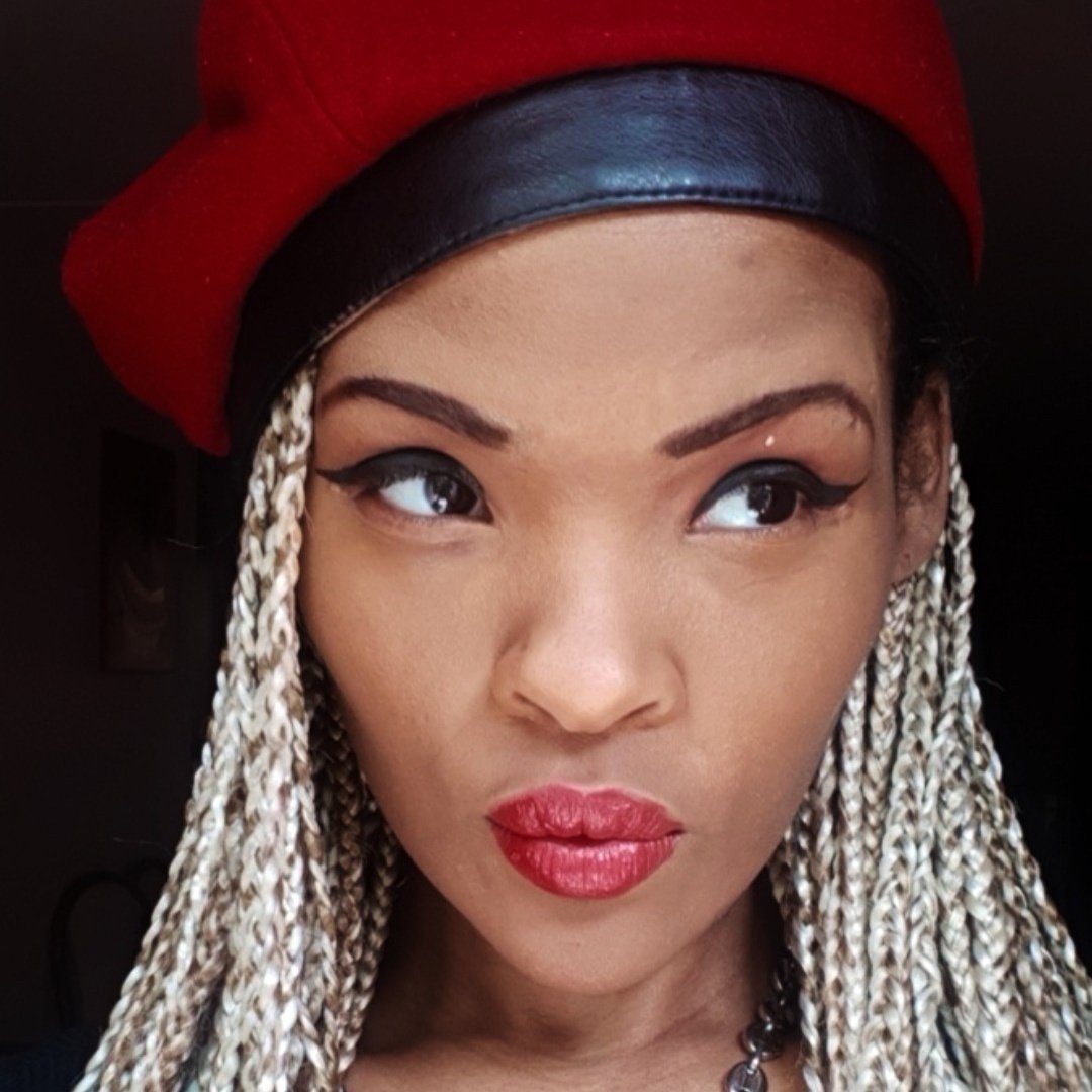 MCorail's tweet photo. #NouvellePhotoDeProfil https://t.co/ZZZMXBNGpm