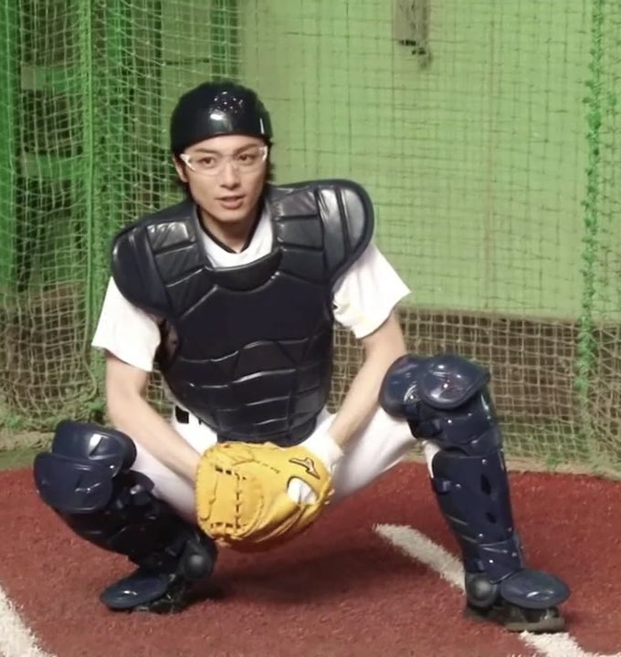 daiya the live I to V dvd extras: quick translation/summaryrts are welcome but pls DO NOT REPOSThere’s wada takuma as miyuki kazuya bcos we all deserve this eyecandy 