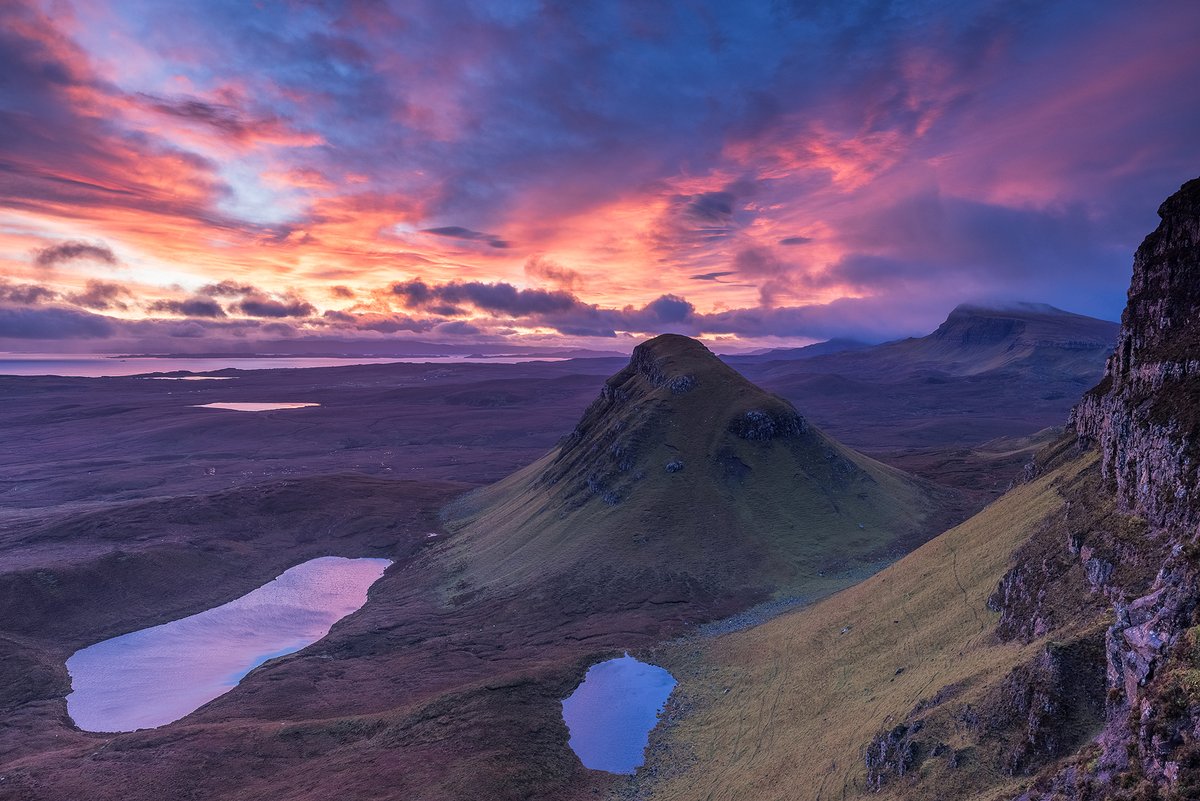 nickhansonphoto's tweet photo. I also got this shot before sunrise up on the Trotternish Ridge 😉, this time using the @CanonUKandIE RF 15-35mm f/2.8L lens. #IsleofSkye https://t.co/WLrhhO4TC1