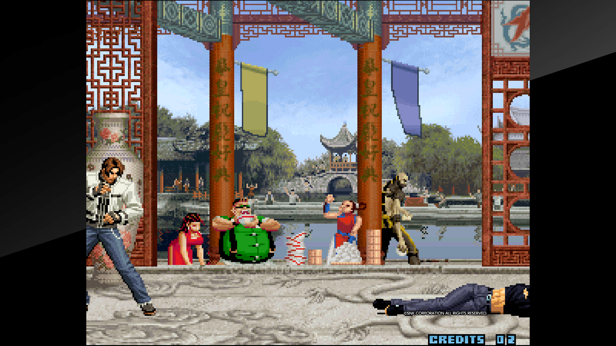 小澤至論 Michinori Ozawa Kof02を遊ぶ おお 背景にいろんなキャラクターがいる ラウンド進むと背景の キャラも変わるのね