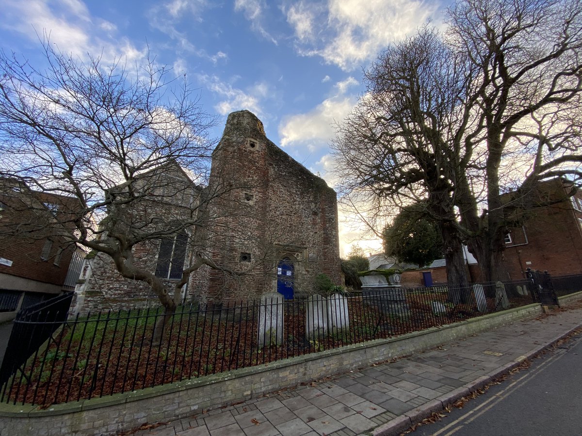 D is for  #DutchQuarter. If you want to stay close to the town centre whilst you grab some exercise you can't go wrong with exploring the Dutch Quarter. There's thousands of years of history to discover, and occasional friendly feline residents too.  https://www.visitcolchester.com/things-to-do/dutch-quarter-p1189981