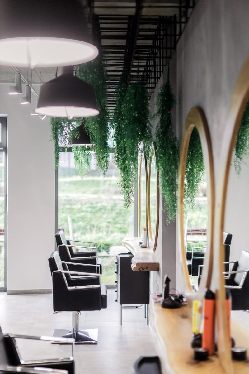 ✂ Macie swojego ulubionego fryzjera? Czy przyjmuje on klientów w klimatycznych wnętrzach?

✅ Zobaczcie projekt Salon fryzjerski Creativ Hair stworzony przez pracownię Lofft!

plndesign.pl/creativ-hair-s…
