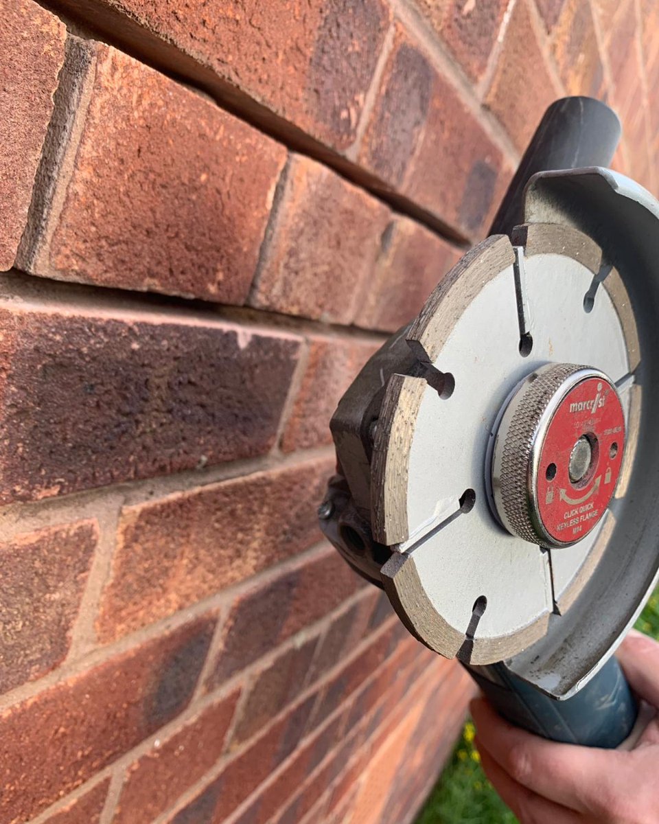 MarcristTools's tweet photo. Check out our MR750 Series Mortar Raking blades! These have been specially designed for brick raking and can be used for dry cutting and with hand-held machines! 

#marcrist #marcristuk https://t.co/QDGSjknax9
