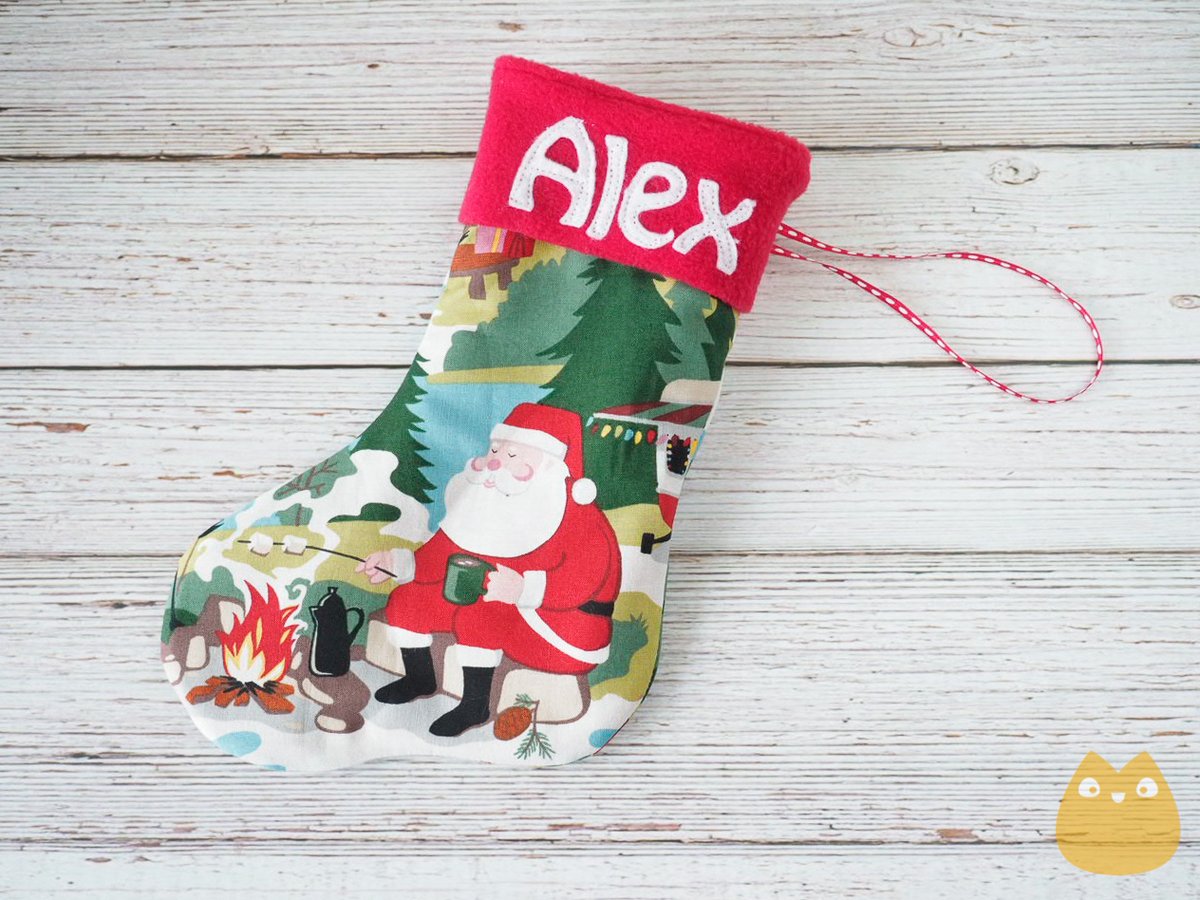 Macachou_LeBlog's tweet photo. La première chaussette est de sortie, il ne manque plus que celle des adultes.

#macachou #couturecreative #couturecréative 
#couturepassion #coutureaddict #diycouture #sewing #sewingaddict #sewinglife
#diynoel #diychristmas #noel #christmas https://t.co/oHpqQQ7nov