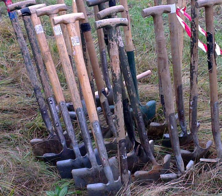 TeamPurely's tweet photo. Throwback Thursday to 2013! Tree planting day with @PremierPaperUK – as part of their carbon capture scheme 🌲
#TeamPurely #ThrowbackThursday #treeplanting #WoodlandTrust #PremierPaper #carboncapture #environment #loveprint #PurelyPrintExperts #DerbyPrinter #SpreadingTheLove https://t.co/B5JKaeNyia