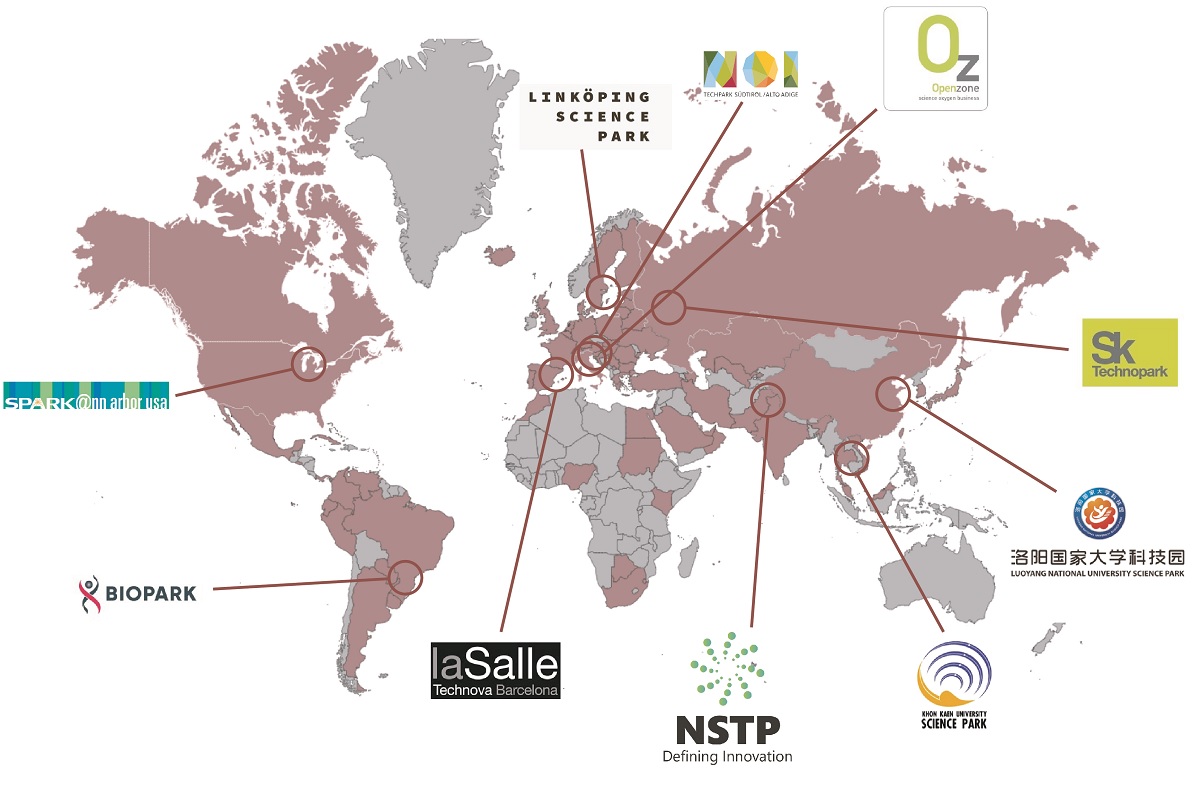 LaSalleBCN's tweet photo. La adaptación a la virtualidad del #TDD4Future de @LaSalleTechnova ha sido reconocido por la @IASPnetwork como uno de los proyectos más innovadores e inspiradores entre los parques científicos del mundo.

#WeLoveChallenge #WeLoveEntrepreneurship

ℹ️ https://t.co/1qAHfnHVFy https://t.co/1s3gSETbT6