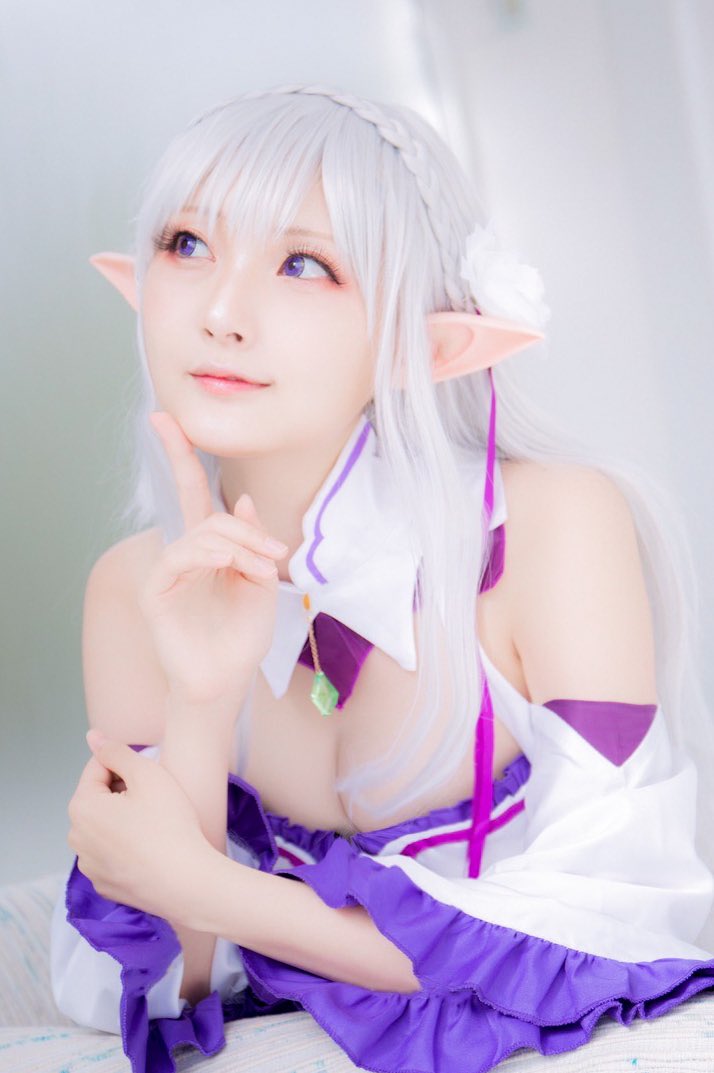 Cosplay Emilia Re:Zero
