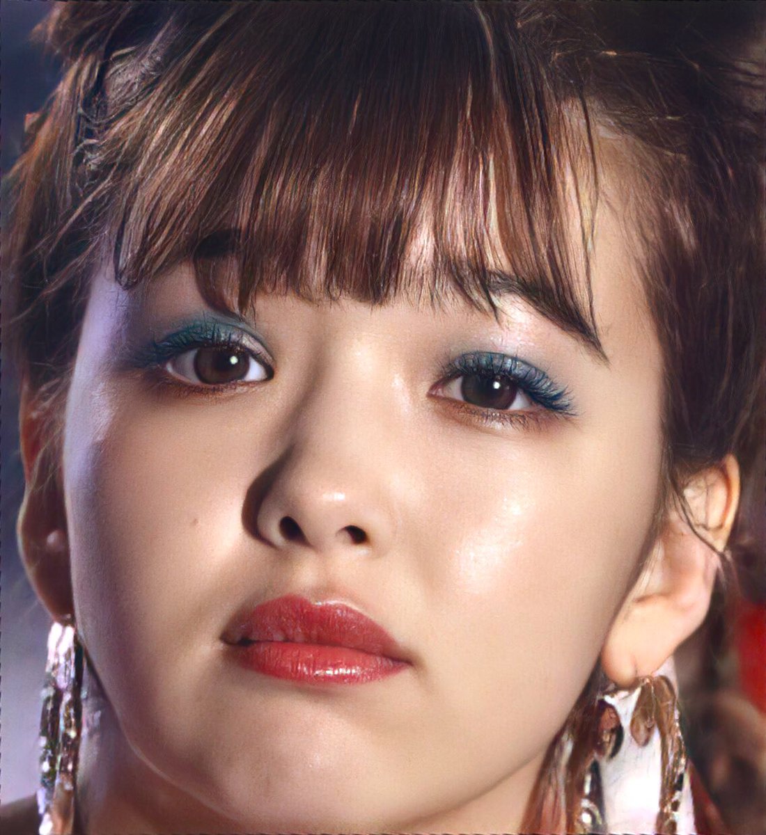 mottittitto's tweet photo. #藤田ニコル 
#新木優子
#顔抜き https://t.co/hYXqF5U05D
