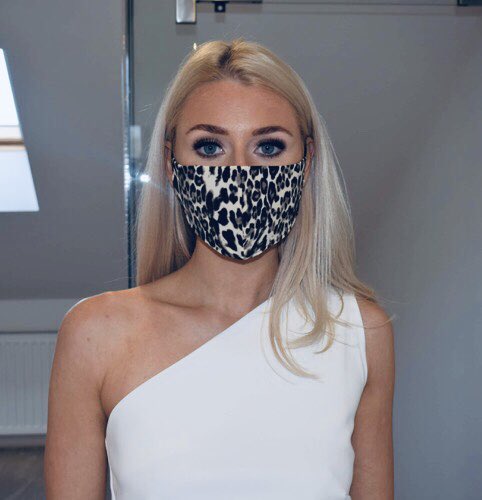 Samsthreads's tweet photo. Match your mask to your outfit #bespoke #designer #facemasksforsale #giftideas 
https://t.co/nZHn44IHqf https://t.co/qsDi3OwsJG