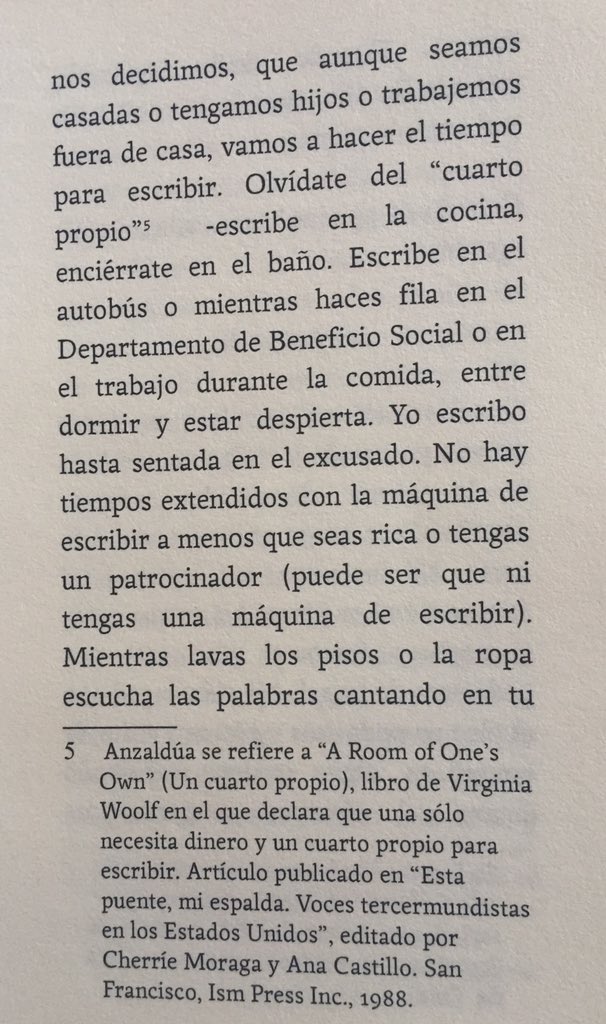 LindaIriane's tweet photo. Cuerpas racializadas en resistencia, curso de Linda Porn. Inscripción en: munayformacionantirracista@gmail.com y presentación de PutasMigras. Parte 4:
El feminismo blanco escribe en su cuarto propio y las racializadas no tienen máquina de escribir. Entre Woolf y Anzaldúa. https://t.co/6hXTmTkcvV