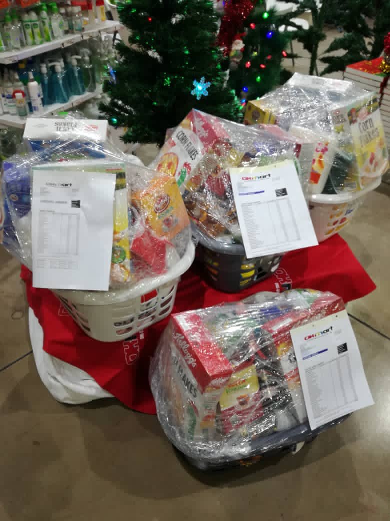 Zympay's tweet photo. Grocery Hampers that can't be missed!

Head to https://t.co/9NxMSQqi9l &amp; top-up your family’s Shop Easy Card. They can pick &amp; chose the contents of the grocery hamper in-store from a wide variety of affordable goods.  

Get usd$10 off your first order. It’s simple &amp; convenient. https://t.co/hcFjkpeY0g