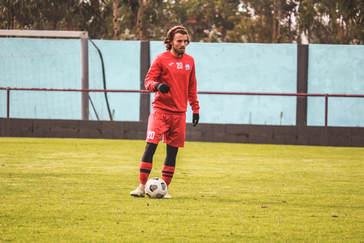 uniaodeleiria's tweet photo. 🎯 𝙁𝙊𝘾𝙊:  #UDLeiria 🆚 CD Carapinheirense

Ansiosos por mais um dia de jogo. Que venha domingo ⚔
⚪️🔴 #AForçaDaUnião https://t.co/azlhCaxzbj