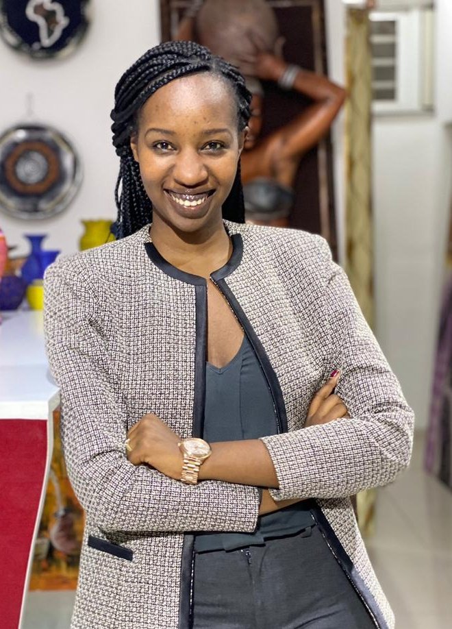 One of the designers that I am in love with his work is @KezemRwanda ,pass by <a href="/ubuhanziRw/">ArtRwanda - Ubuhanzi</a> shop at KBC and get yourself a #kezemblazer you will thank me later
