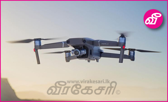 virakesari_lk's tweet photo. தனிமைப்படுத்தப்பட்ட பகுதிகளை கண்காணிக்க ட்ரோன் : அதிரடி நடவடிக்கை

https://t.co/q12CPcWzzP
#Isolatedareas #airforce #droneplane #lk https://t.co/fHMaYzAxID