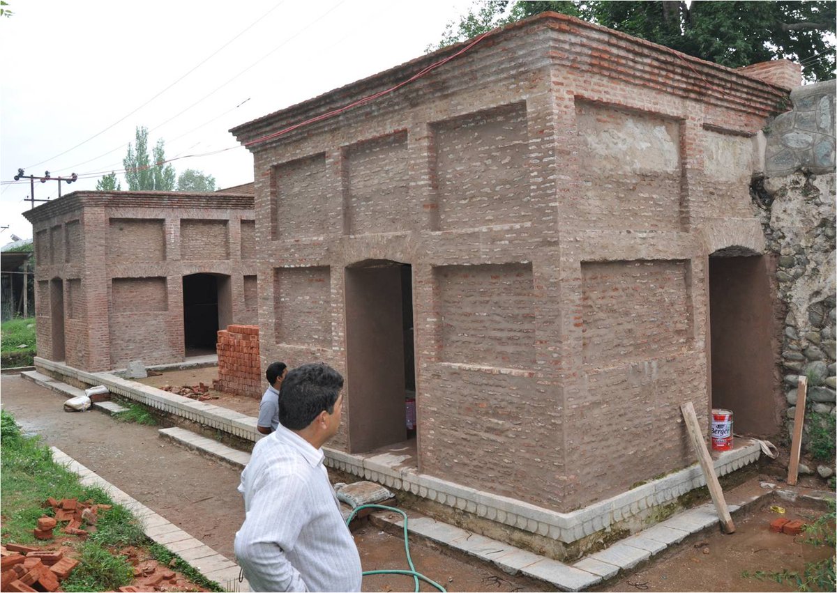 During the excavation we found traces of the original Mughal pathway and Mughal terracotta tiles buried some 2 feet below earth. These tiles are the only such found (so far) in Kashmir, & more importantly trace the original Mughal material used for paving, unlike the Devri 3/