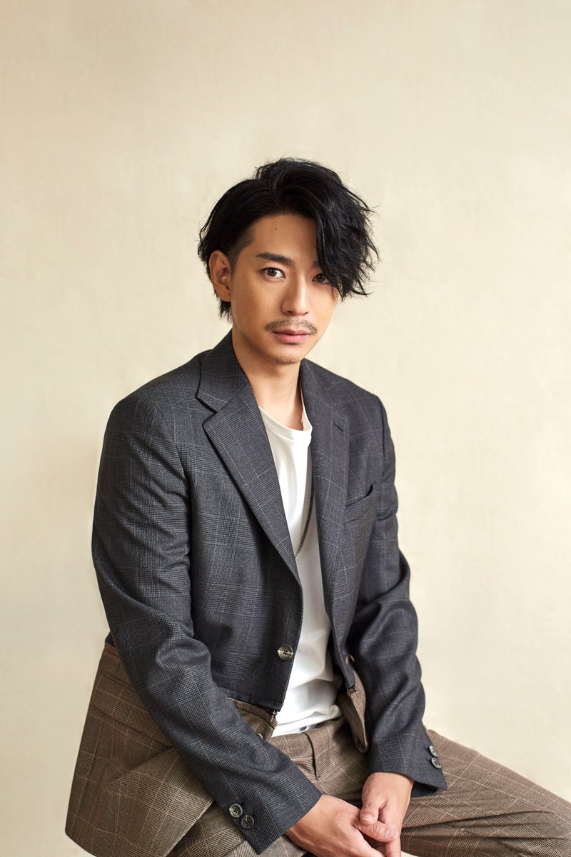 三浦翔平さんのサイン入りポラを 2名様にプレゼント🎁✨ ＼ 応募方法は