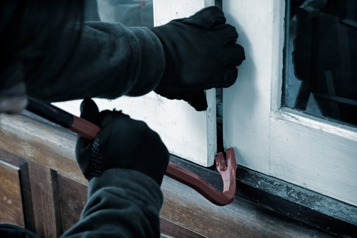 AffordHomeSec's tweet photo. The Truth About Burglaries
https://t.co/P40UB5iDWL
#burglary #burglars #homesecuritysystem #affordablehomesecurity #stats #myths #propertycrime https://t.co/jCSKoKHjOv