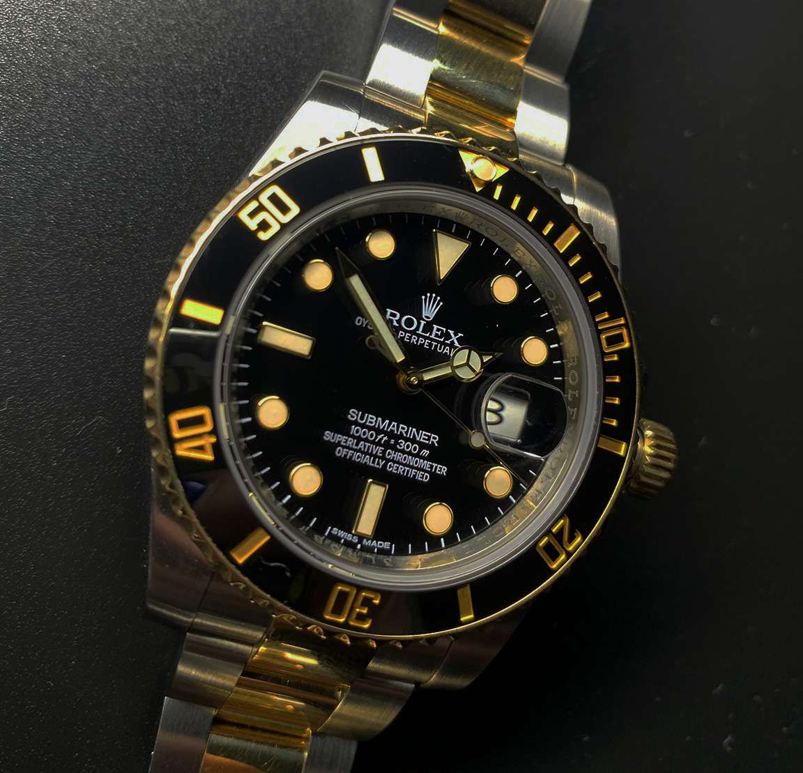 Est_1897's tweet photo. Thoughts on this epic Bi-Colour #Rolex #Submariner?
We love it! Do you?
Be sure to check out our other Submariner's here: https://t.co/3zafnBPT5J
#PreownedRolex #RolexSubmariner #Bicolour #Gold #PreciousMetal #WatchExperts #Est1897 https://t.co/cIPnUzfIMB