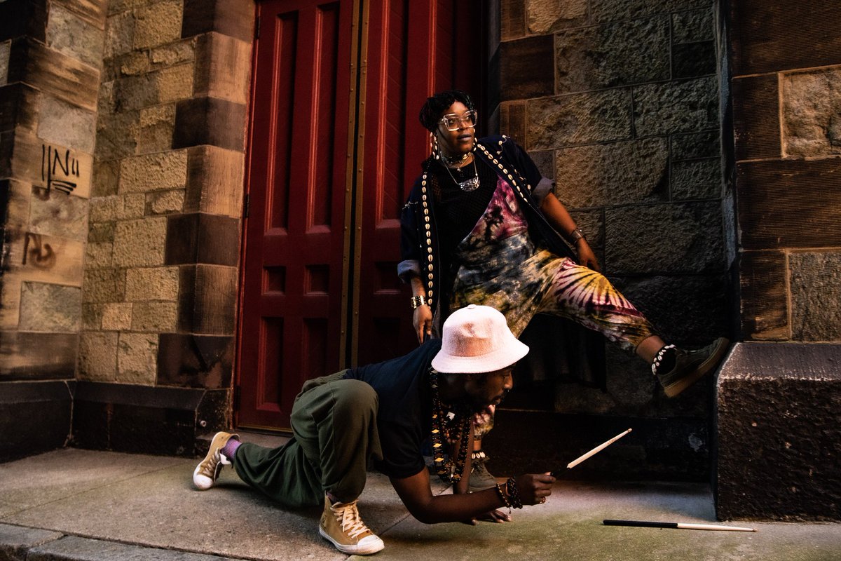 Juneclues's tweet photo. +@omniaazarmusic and Joe are very much giving @fatbellybella "Love of My Life" vibes

Shot by me

https://t.co/SdorIVIU2Z https://t.co/LhaD66UM38