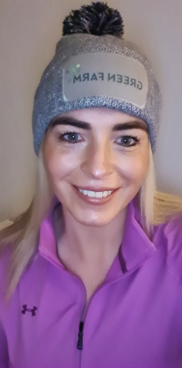 ursulajacob's tweet image. Lovely hamper to receive today from @Green_Farm1 🙂😊 Thanks a million! Looking forward to tasting all of the healthy snacks🤩 Getting use out of the hat already!  🙋‍♀️🌧 #naturallygoodfood #snacksmart #proteinpowered #onthego #gift