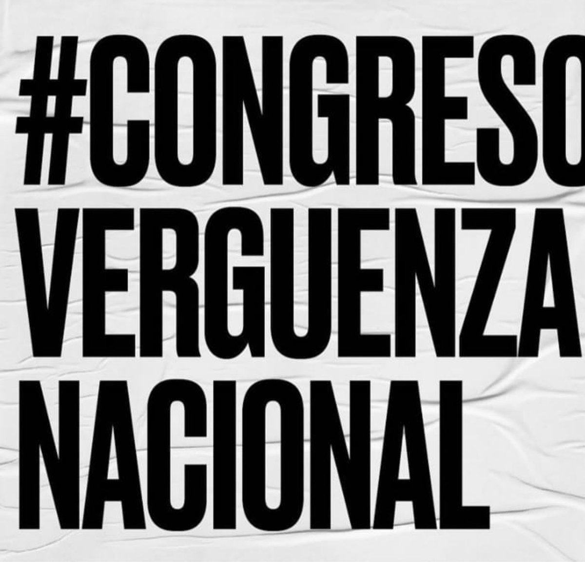 gianmarcomusica's tweet photo. Estoy en #Perú🇵🇪
Hoy salgo a la calle a marchar en paz, por mi hijos,por todos nosotros.
Llevemos juntos a una sola voz el amor de nuestra tierra que llora a gritos que la saquemos de este infierno.
Tenemos derecho a salir a la calle sin miedo y en paz.
No a la violencia 🙏🏼🇵🇪 https://t.co/C1cU9oBY6a