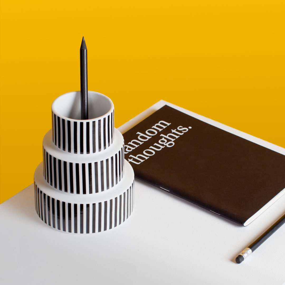 Octagon_Design's tweet photo. Did you know that handwriting improves memory and learning?From @frontiersin_
#octagon #stationeryaddict #planner #design #plan #red #octagondesign #agenda #monthlyplanner #weeklyplanner #planificador #stationary #escritorio #diseño #fashion #art #paper  #analog https://t.co/hSN2rMj1FK