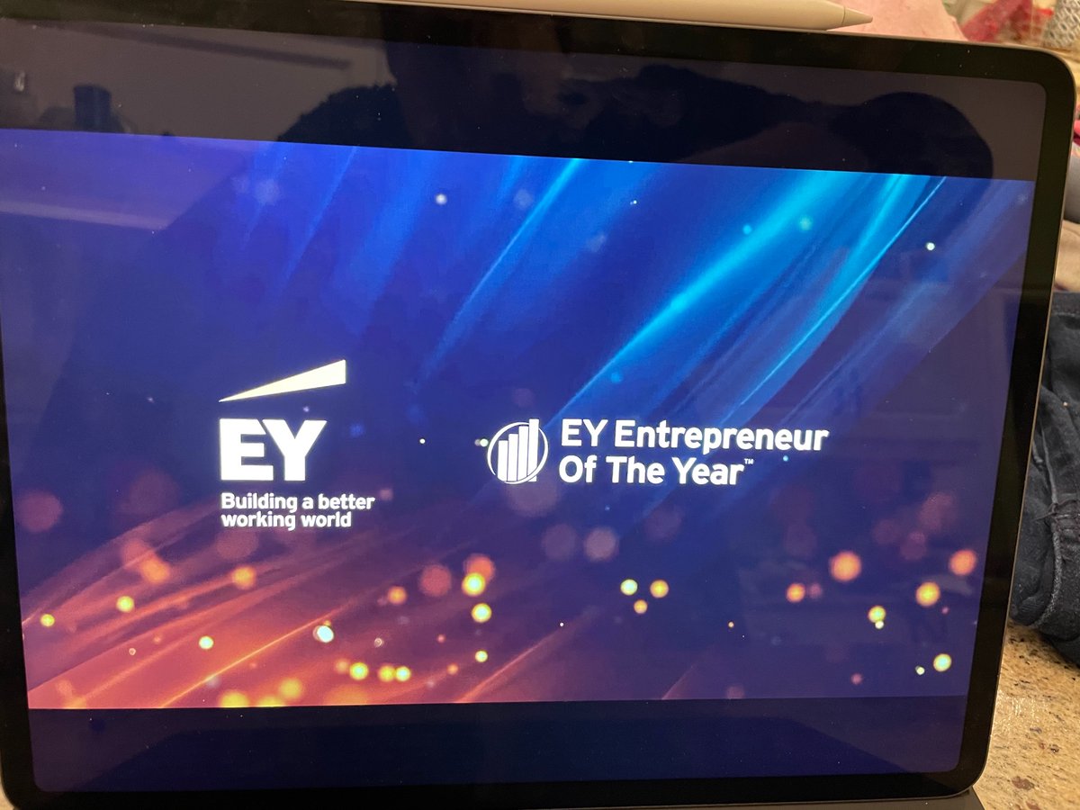 Daniel Mackey tweet media