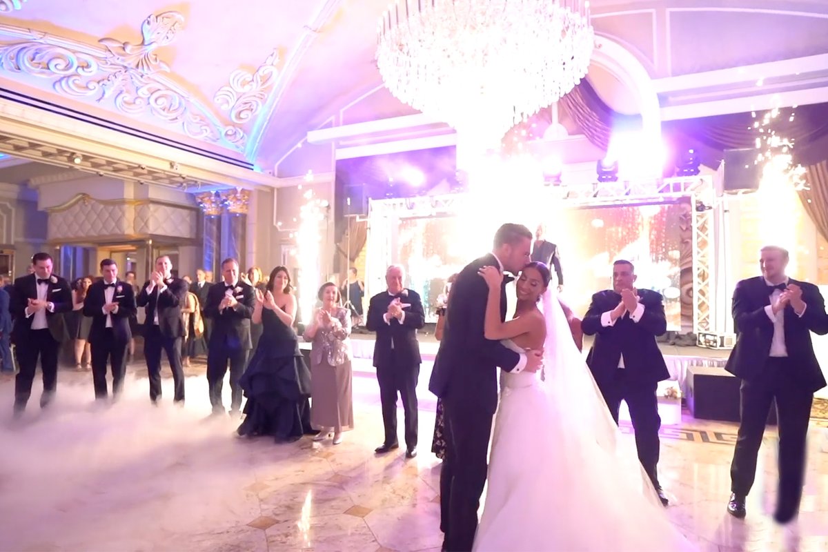 ekeventgroup's tweet photo. The Sparks Are Flying High EK Event Group Wedding DJ #weddingdj #weddinginspirations #weddingplanners #Music #entertainment #celebrations
#WeddingEntertainment #mobliedj #WeddingDj #weddingstylist #PartyDJ #weddingDJ
#EventPerformer #LiveMusic #Entertainment #WeddingDJ #Wedding https://t.co/DJVuKQdjMY
