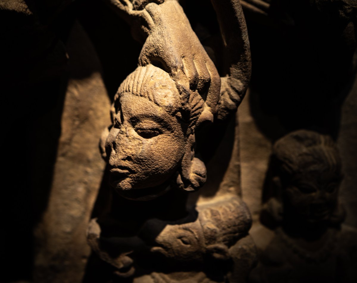 The severed head held by the fiersome Chemunda also recalled the association made by Maslama between Indians and the "Sabian" ritual of the talking (severed) head, writing: