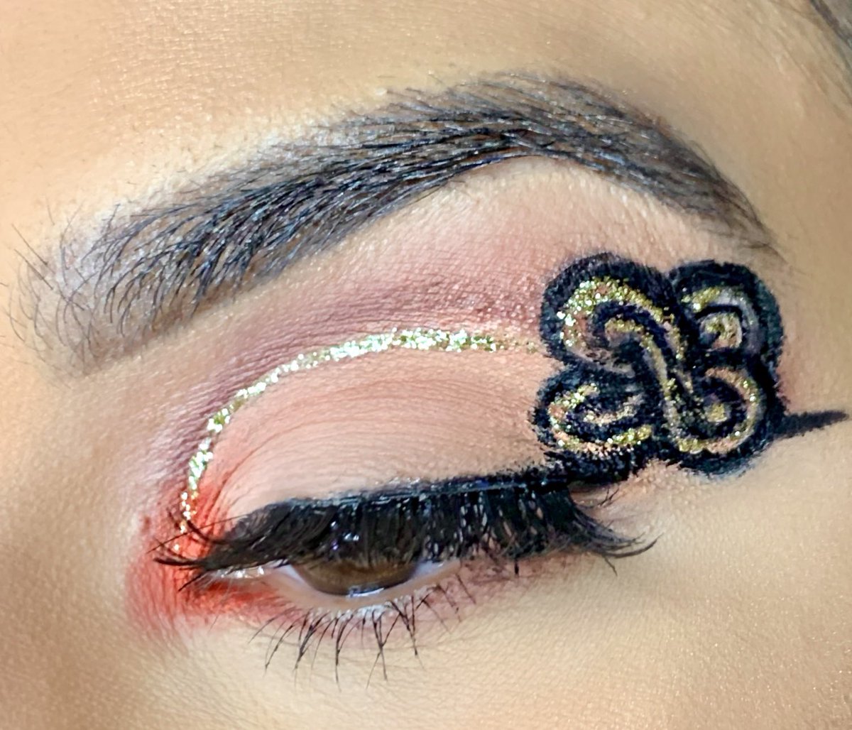 VanityLabCo's tweet image. Happy Native American Heritage Month 🤎
#NativeAmericanHeritageMonth #NativeAmerican #mua #makeuplooks #NYC #native #beautylover #November