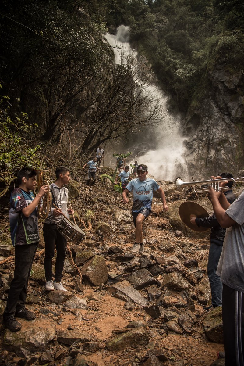 El Ultramaratón Sierra Mixe está confirmado para el 22 y 23 de mayo de 2021. 

¿A qué distancia vas? 15k 30k 50k o 100k?

Detalles UltraSierraMixe.com
.
.
#ultratrailrun #ultratrailrunners #ultratraildumontblanc #ultratrailtraining #ultratrailmexicoseries #ultratrailmarathon